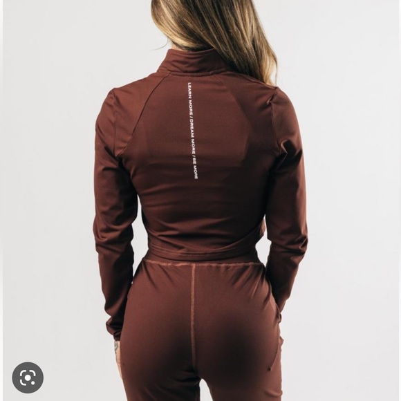 Premium Crop Jacket & Pro- Elite Jogger Set - Chocolate - Picture 7 of 7
